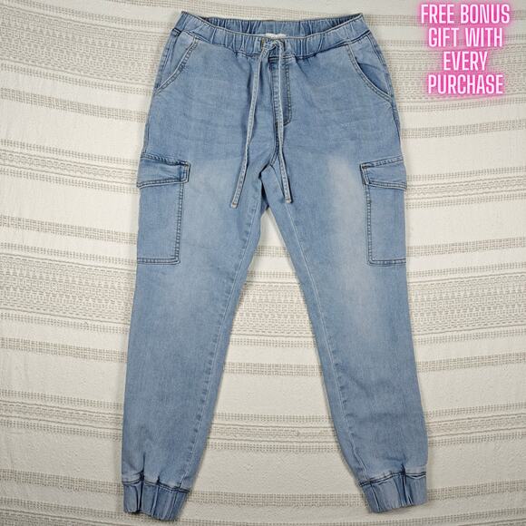 Almost Famous Light Wash Elastic Waist Jogger Jeans 4 Pocket Size L - Picture 1 of 9